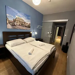 3* Szálloda Central Studios