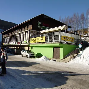 hotel-nico.spindleruvmlyn-hotels.com/