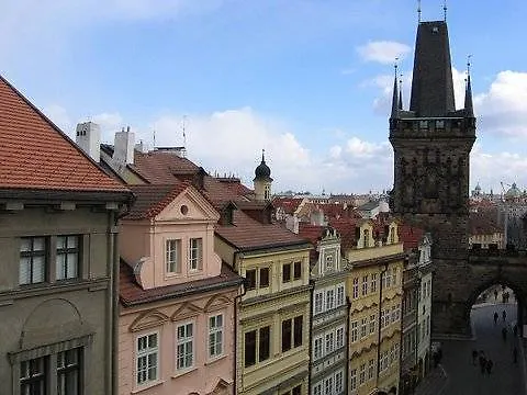 Mostecka 12 Residence Praga Czechy