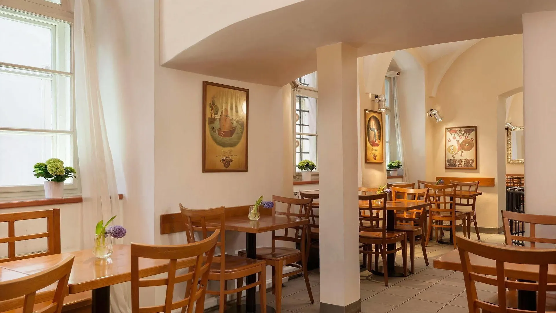 Mostecka 12 Residence Praga Hotel